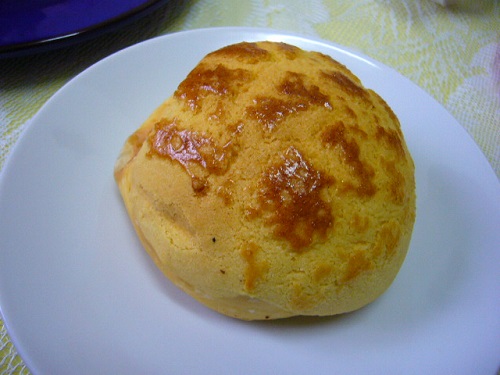 P1100933 香麥屋麵包西餅菠蘿包.jpg