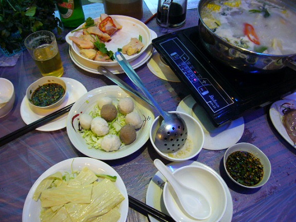 P1110237 靚煲皇 Supreme Hot Pot 全部.jpg