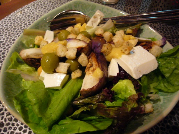 P1120169 Merhaba salad.jpg