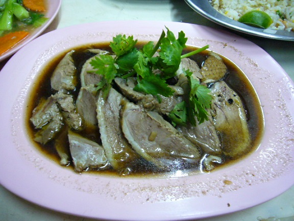 P1120510 thong lo yatai gatyo.jpg