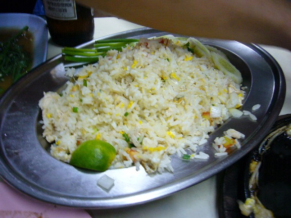 P1120514 thong lo yatai ちゃーはん.jpg
