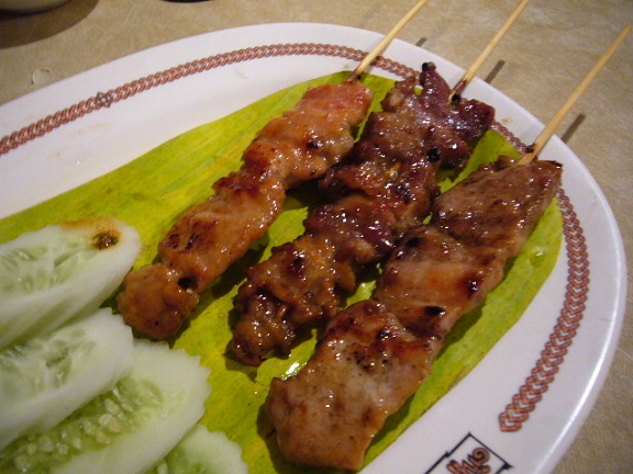 P1140359 Thong Kruang ぶたちゃん.jpg