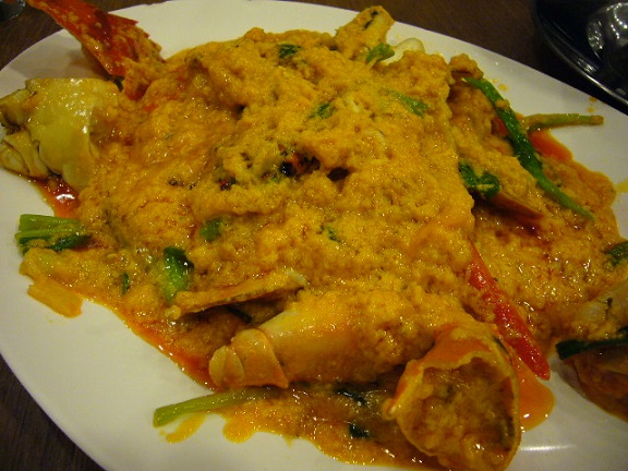 P1140368 SOMBOON プーパッポンカリー.jpg