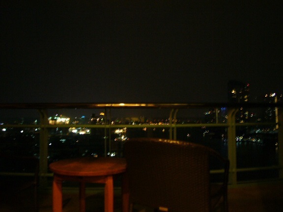 P1150178 Chatrium Hotel Riverside Bangkok balcony.jpg