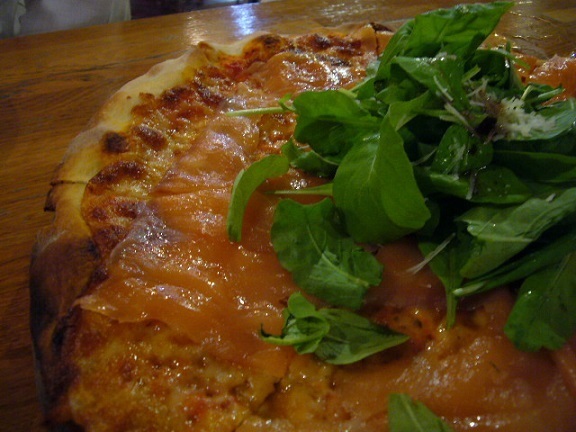 P1150199 Happy Fish pizza.jpg