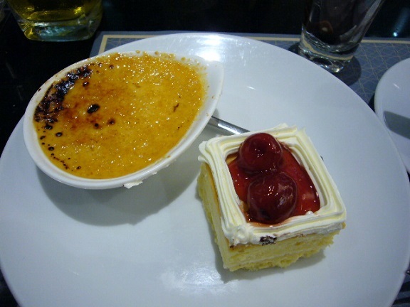 P1150241 Blue Spice cake.jpg