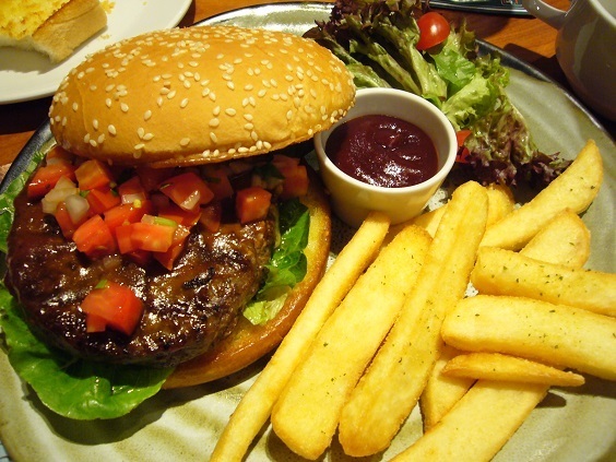 P1200281-1.jpg